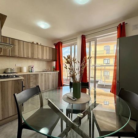 Mive-Delux Three Bedroom Apartment In Marsaskala Exterior foto